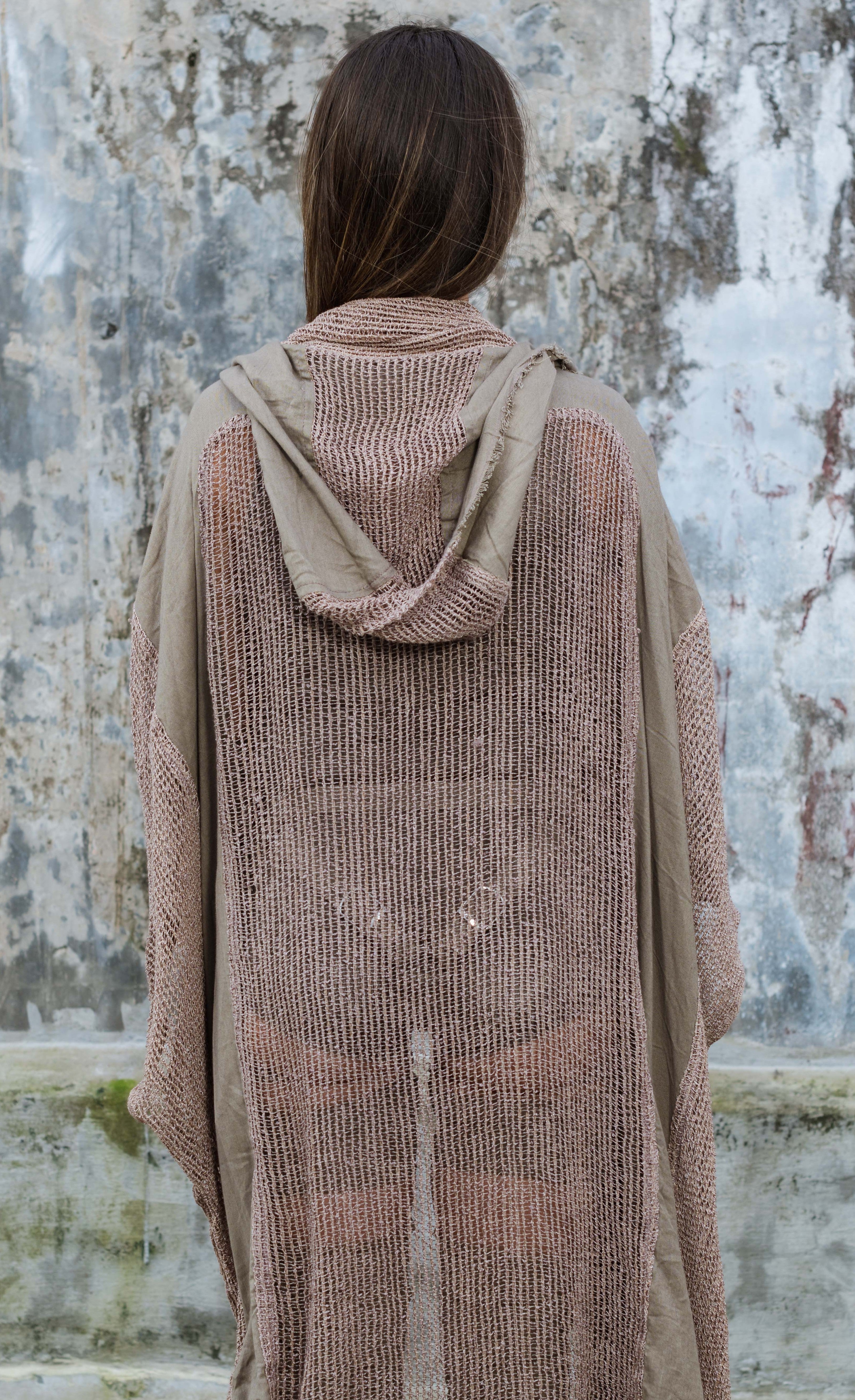 Seishin Silk Cape (WOMEN)