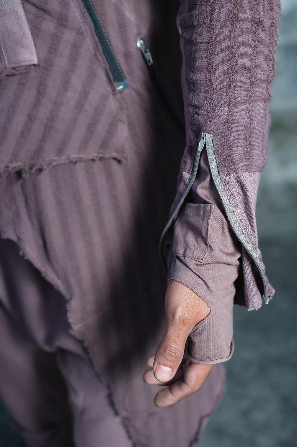 Shuen Robe