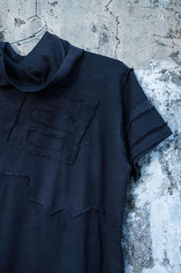 Hakani Hooded Pullover