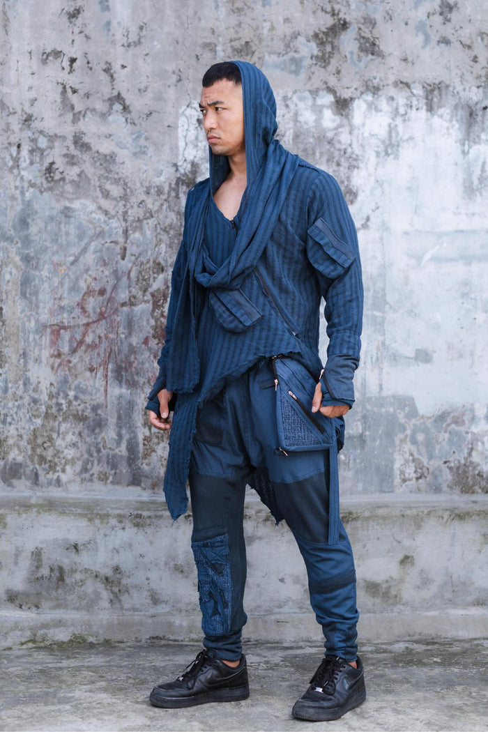 Shuen Robe