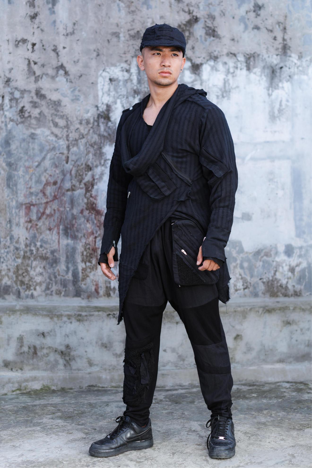 Shuen Robe