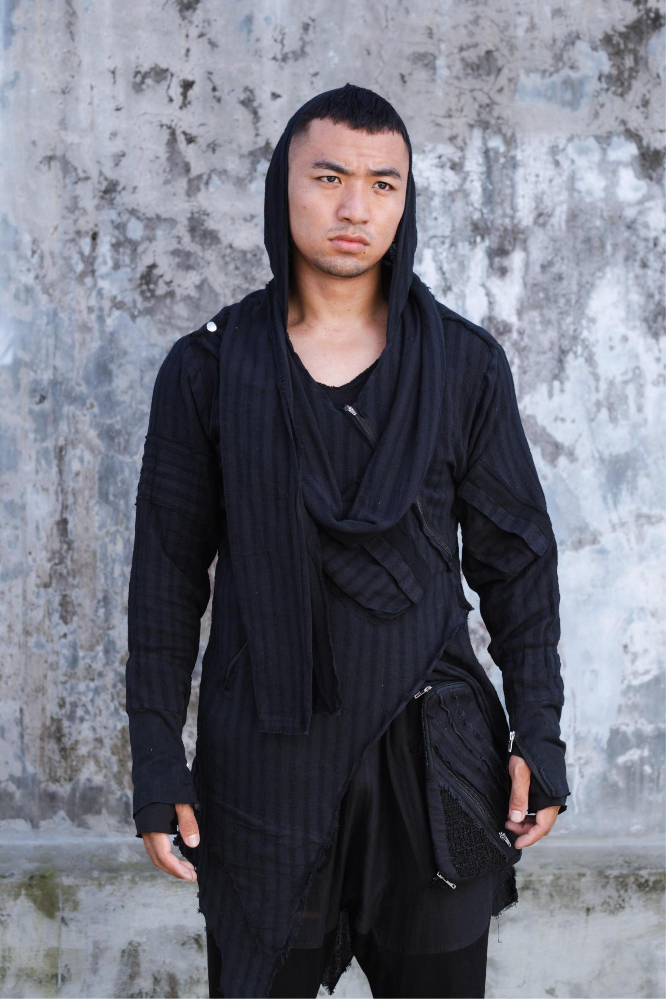 Shuen Robe