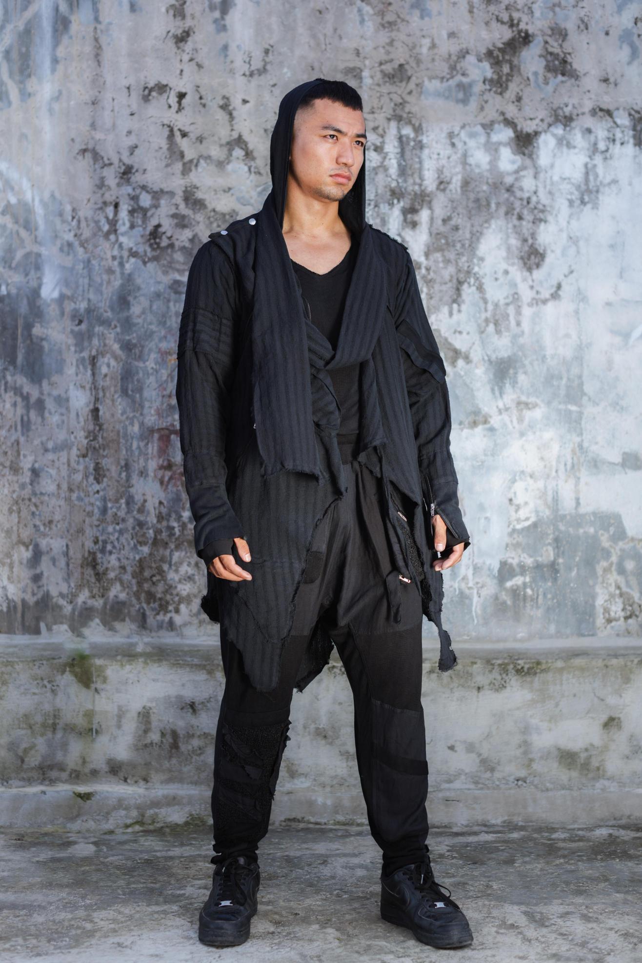 Shuen Robe