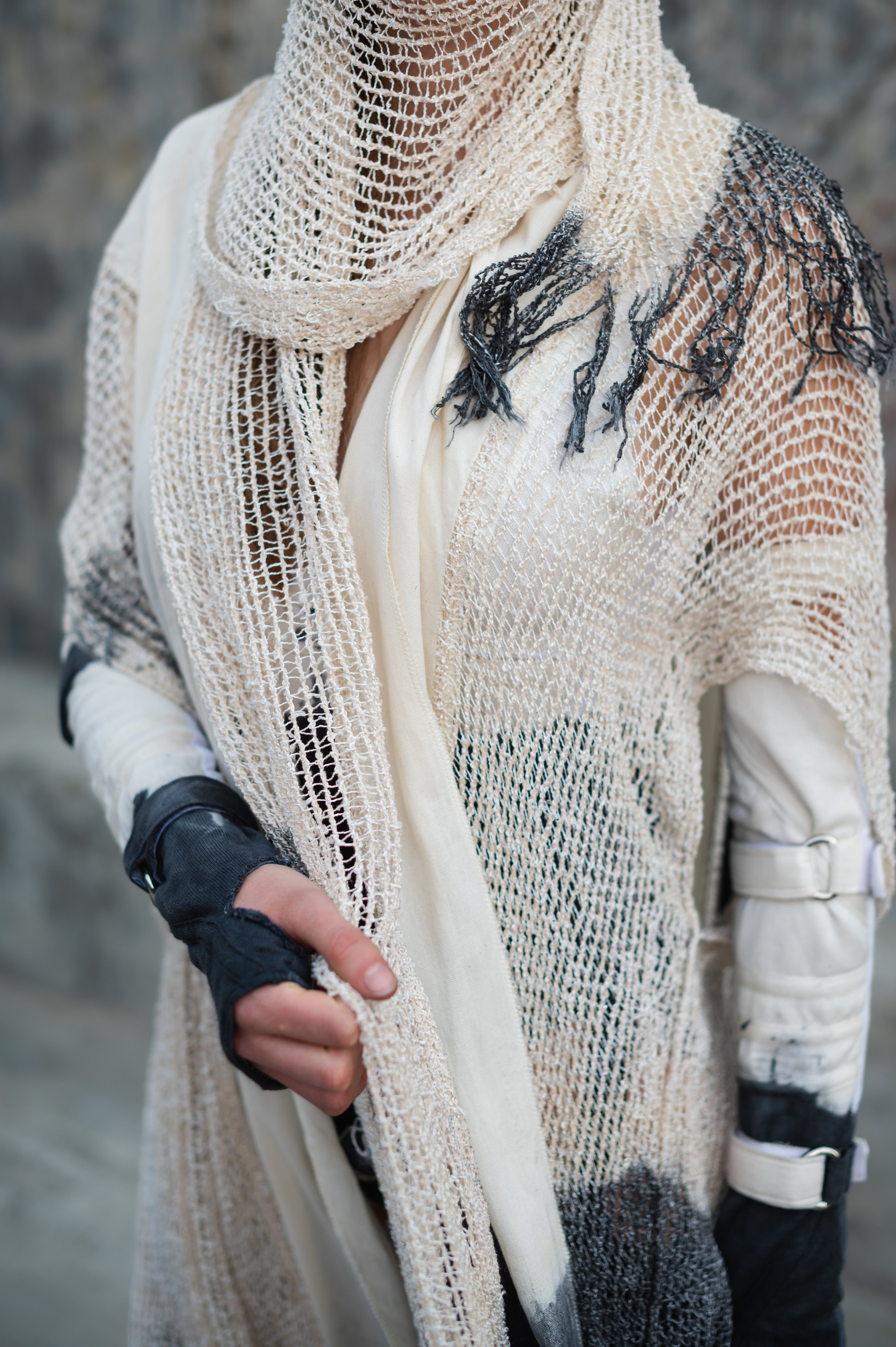 Seishin Silk Cape (WOMEN)